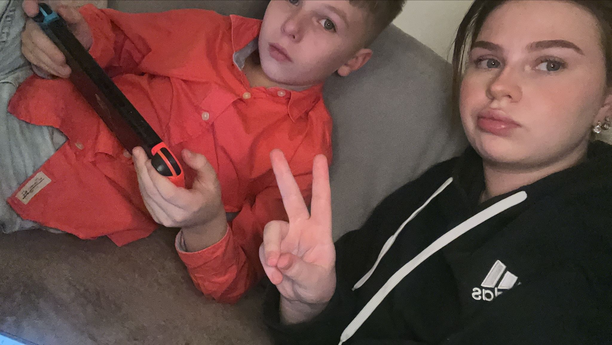Mischa und Violetta bei einem gemütlichen Abend