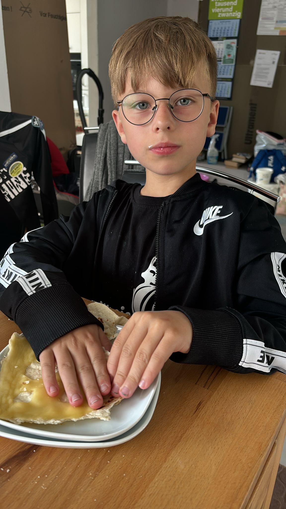 Unser kleiner Bruder Mischa vollständig im Bild